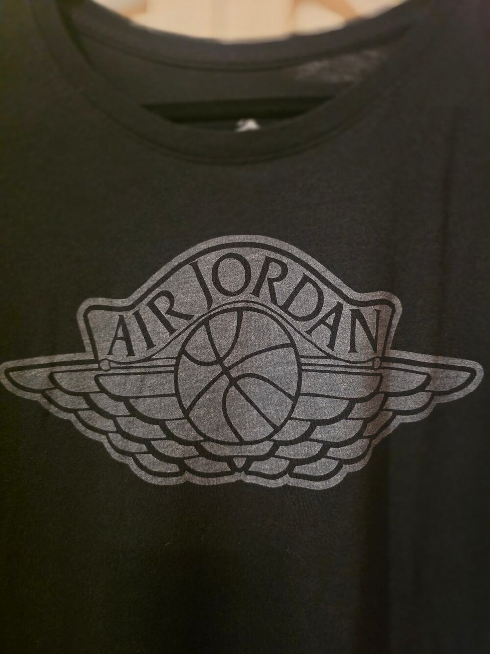 NWOT Men's Air Jordan 3XL Black and Gray SS Tee Iconic Retro Wings Tri Blend